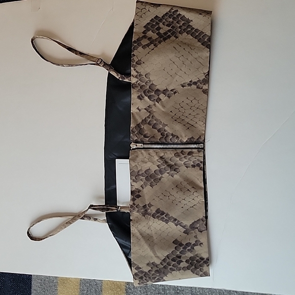 ASOS Snake Print Crop Top NWT - Picture 7 of 10